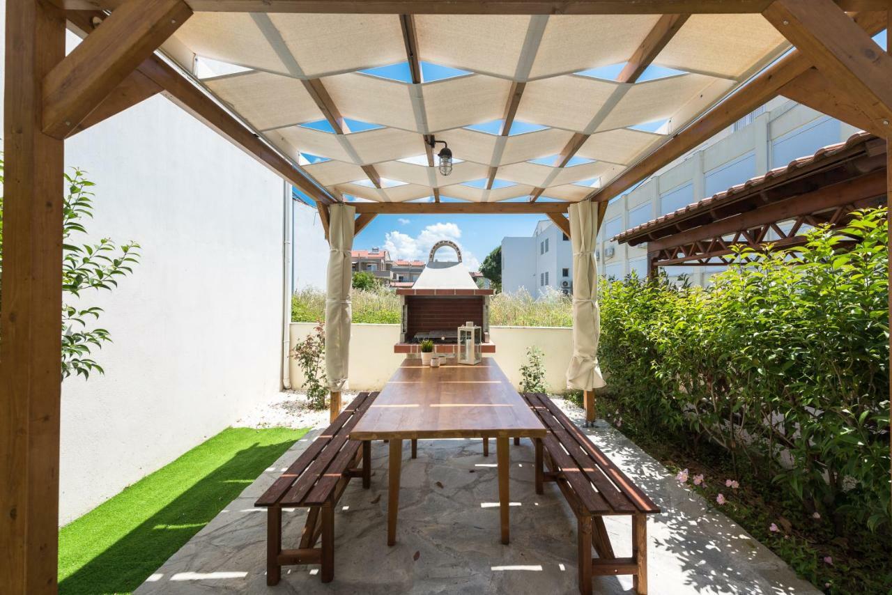 Nikiti Maisonette On The Beach By Luxlikehome ニキティ エクステリア 写真
