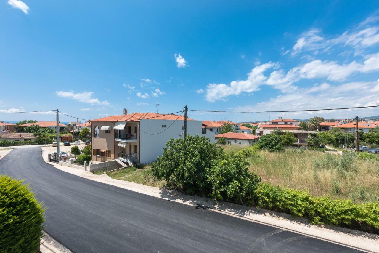Nikiti Maisonette On The Beach By Luxlikehome ニキティ エクステリア 写真